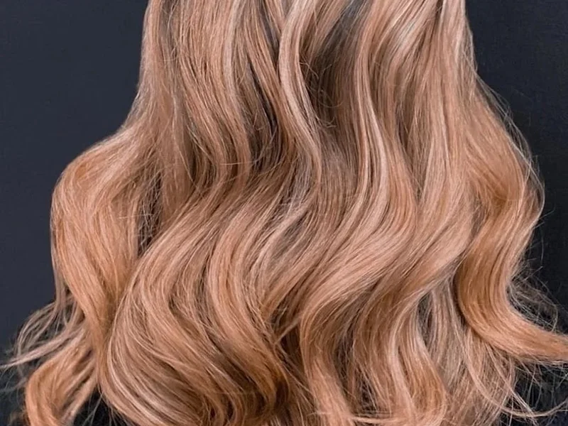 Loredana make-up hair style