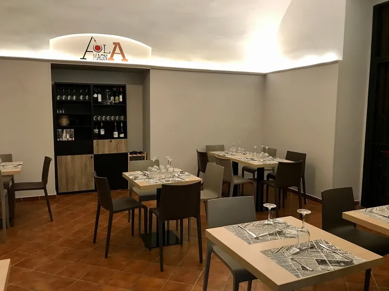 Aula Magna Risto Wine Bar