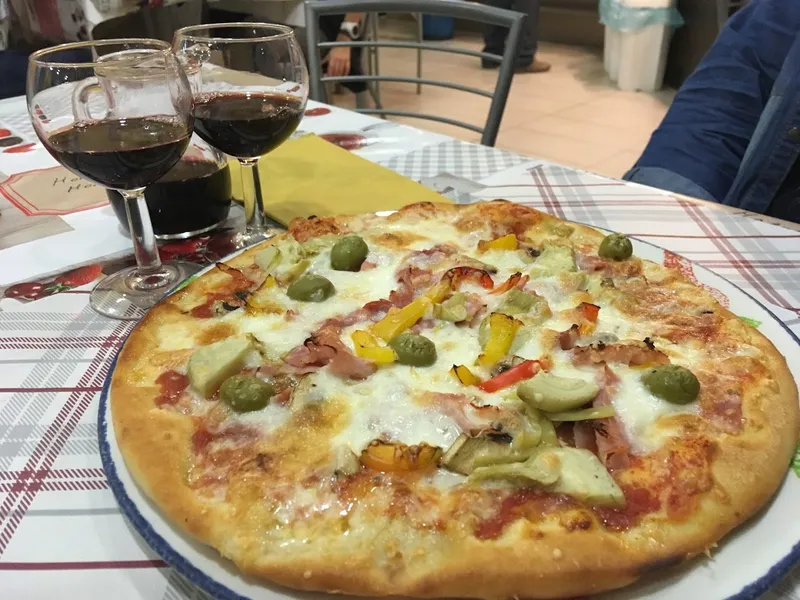 Pizzeria NIKA