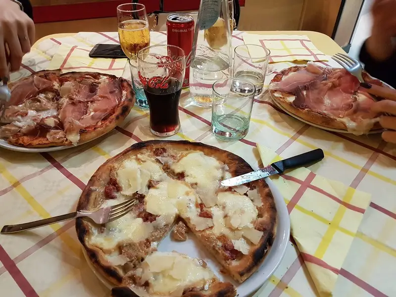 Pizzeria Mariposa
