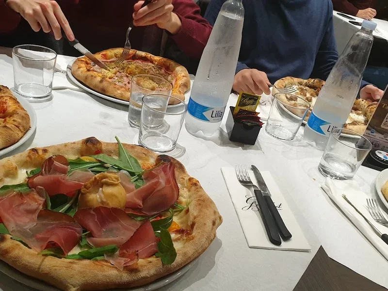 Gourmet Pizza Concept