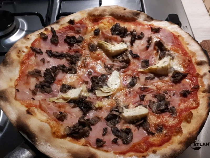 Pizzeria Lanterna Di Bertocco G.