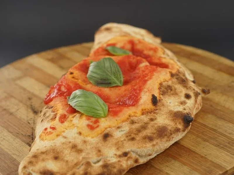 La Bottega della Pizza | Pizzeria d'asporto forno a legna Modena | Servizio di consegna a domicilio