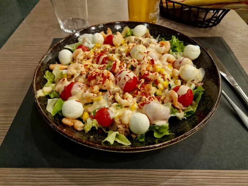 La Vita è Bella | Ristorante & Insalateria (Piazza Croggi)