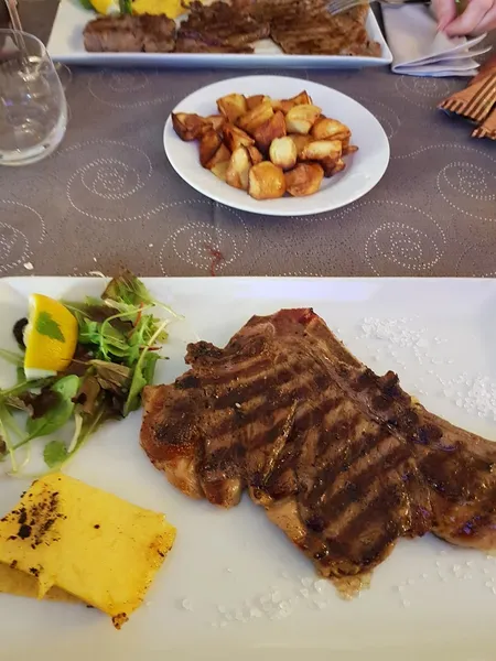 Trattoria Ai Vivai specialità carne di cavallo e altro