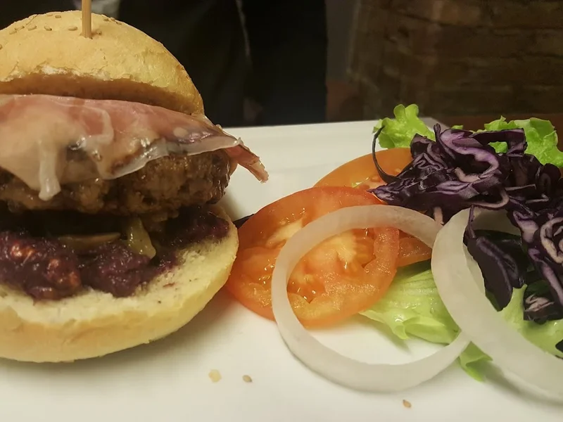 DOC The Burger House