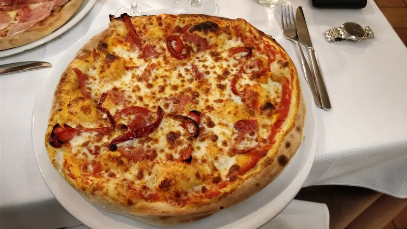 BELLA NAPOLI