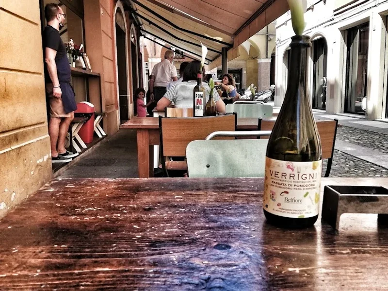 FM23 Beer Bar à Vin & Comfort Food