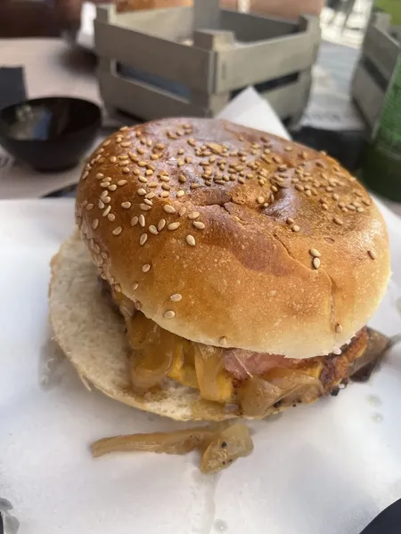 BURGER SALOON - Panineria Palermo