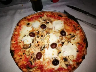 Lista 12 pizze al taglio a Parona Verona