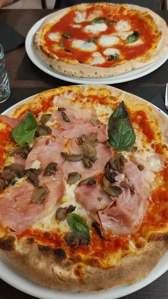 Oliva Pizzeria Pinseria - MARIANO COMENSE