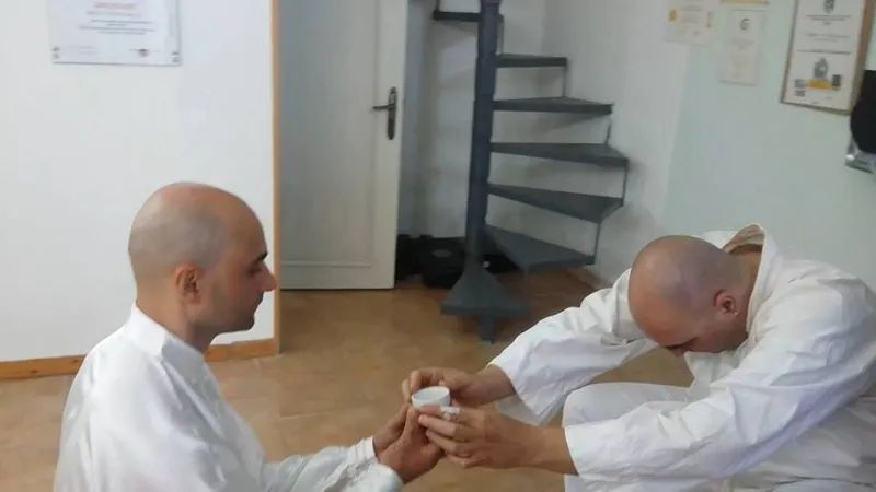 Scuola di Arti Marziali del Sifu Alessandro Costantino e l'assistente Sifu Antonino Ortino