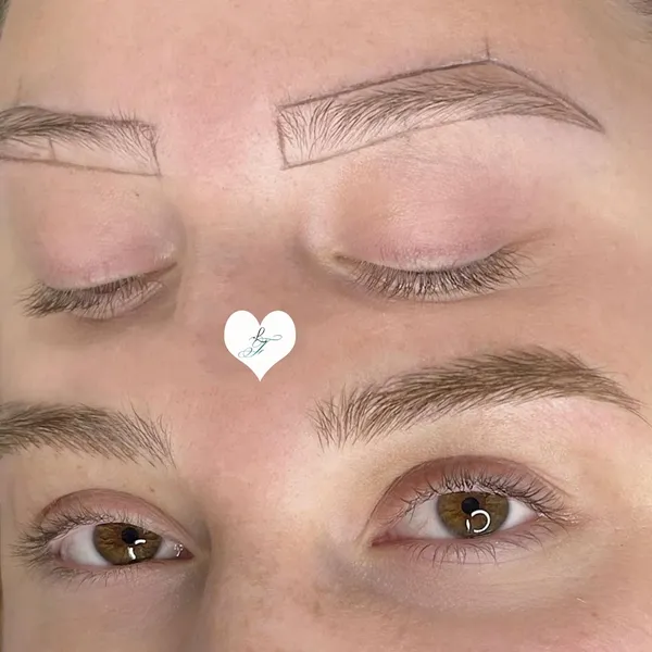 Sopracciglia d 'autore Laura Fio Microblading Bari Estetica & Dermopigmentazione