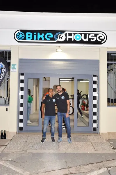 BIKE HOUSE srls