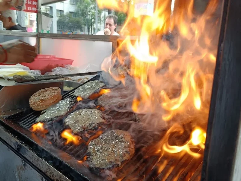 Hamburguesas al Carbón Torreón - (Henry Ford)