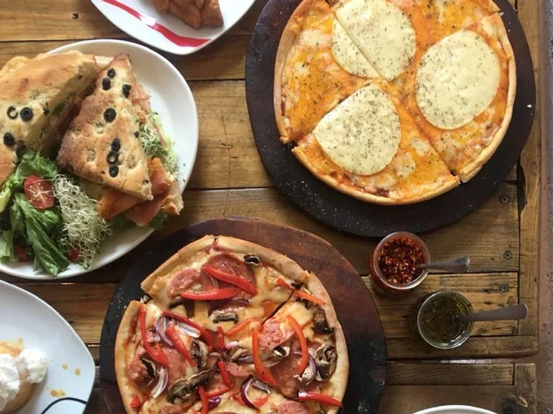 La Horneria Pizzería Artesanal