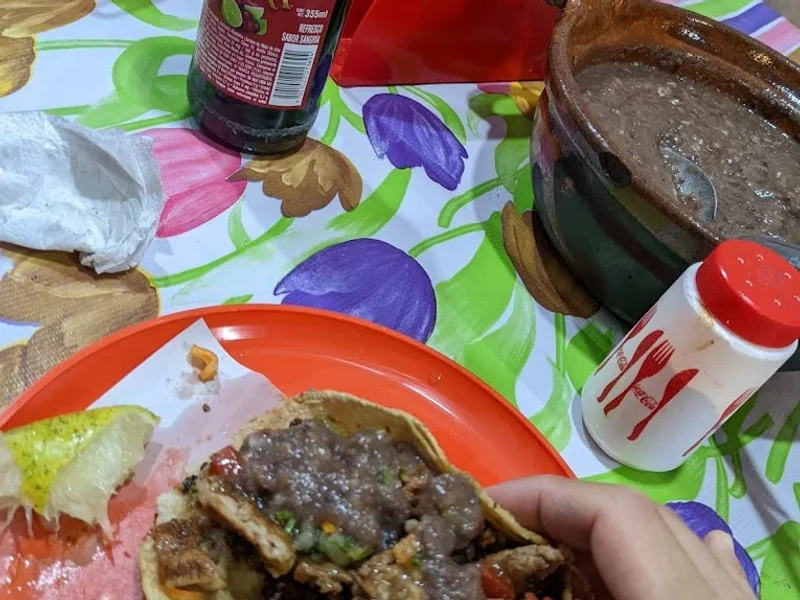 Ricos Tacos y Burritos