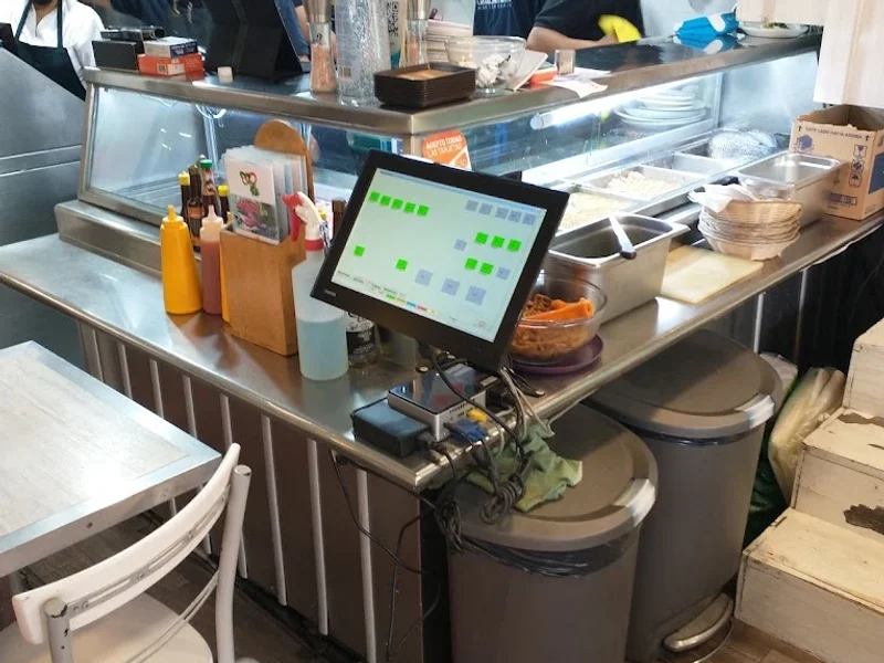 EL PASO DE LAS MUJERES BELLAS MARISQUERIA