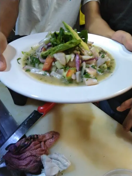 PINCHES CEVICHES