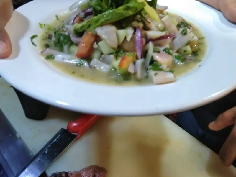 PINCHES CEVICHES