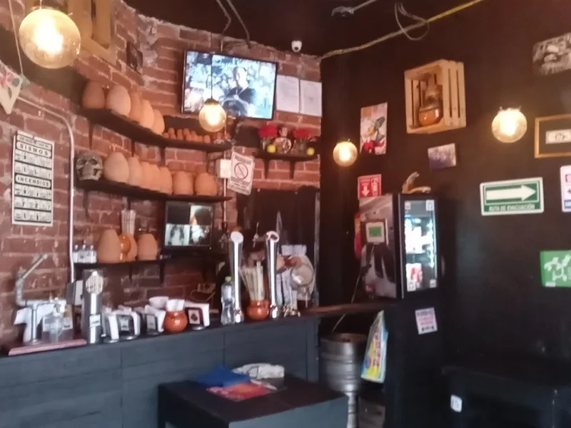 Las Alitas De Mi Barrio