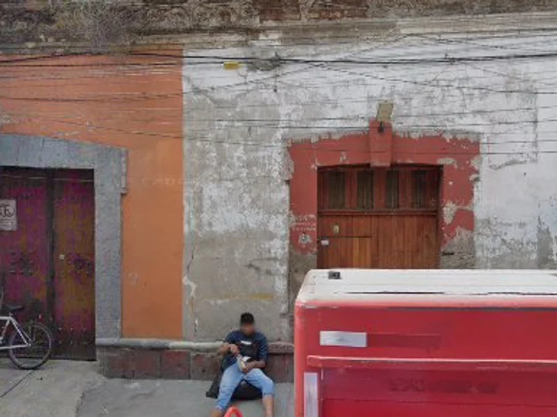 Las del Barrio Snacks & Drinks