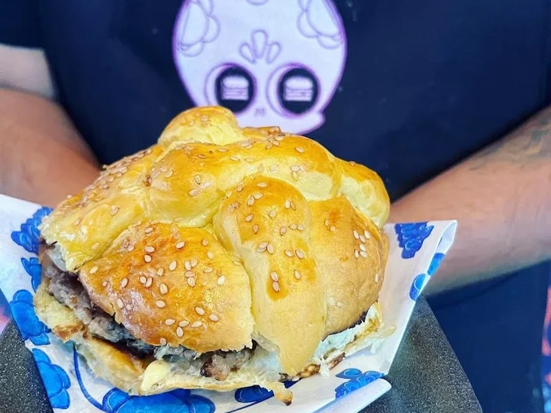 Ponchi’s Smash Burgers