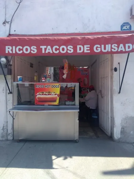 Ricos Tacos de Guisado