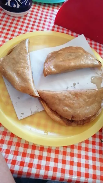 Sopes de la Obrera