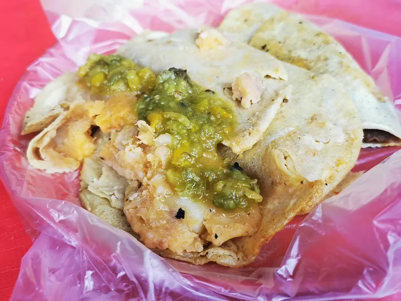 El paraíso tacos de canasta