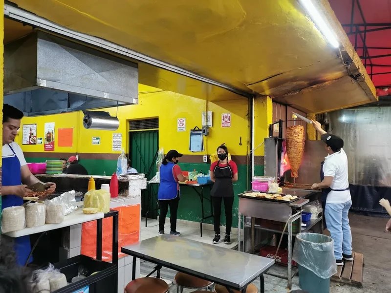 Taquería Los Huarachines 3