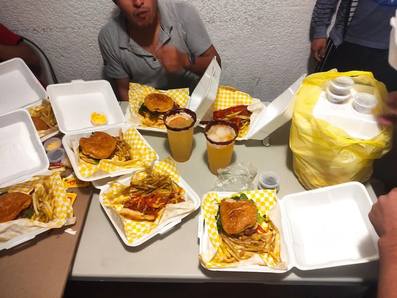 Cecilios wings & Beer