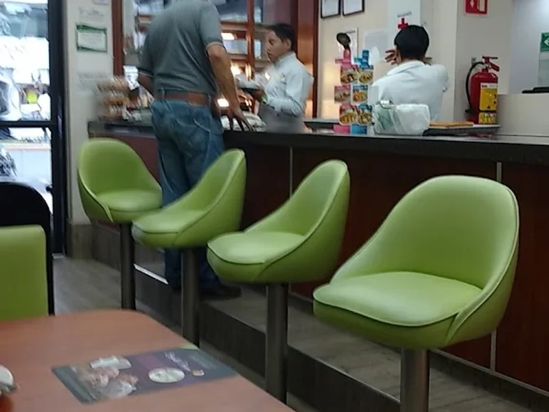 Los Bisquets Obregon