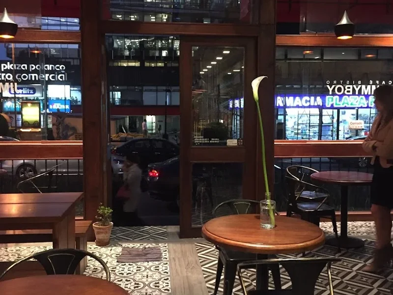 JIMMY BOY CAFE BISTRO - Polanco