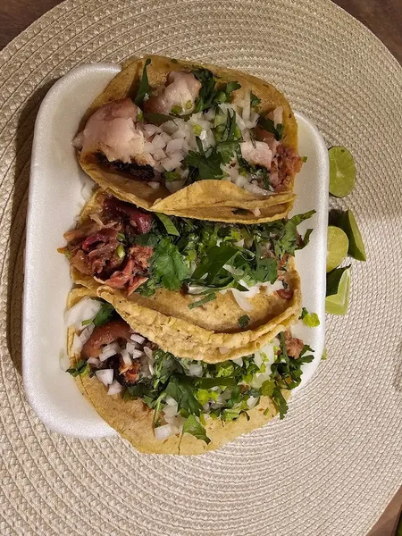 Tacos de carnitas El (W)e(n)o