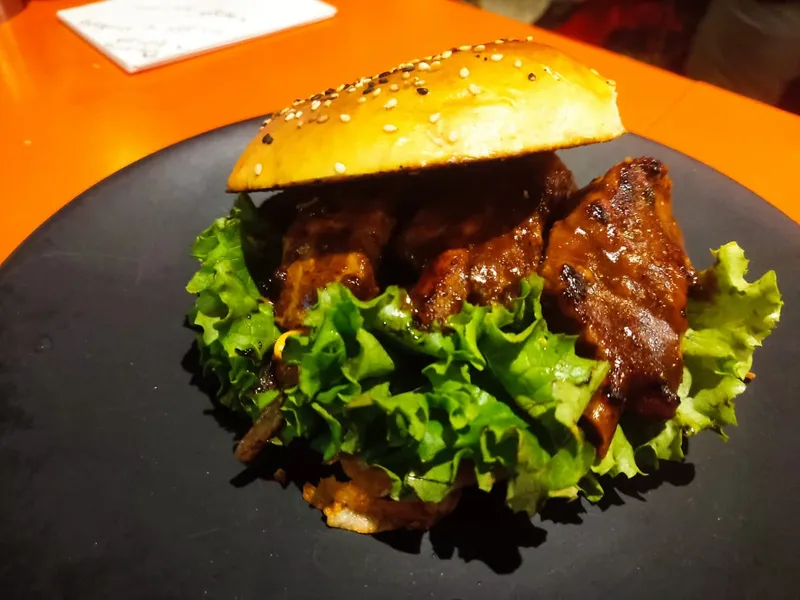 Alebríje (Hamburguesas Gourmet/Comida Mexicana)