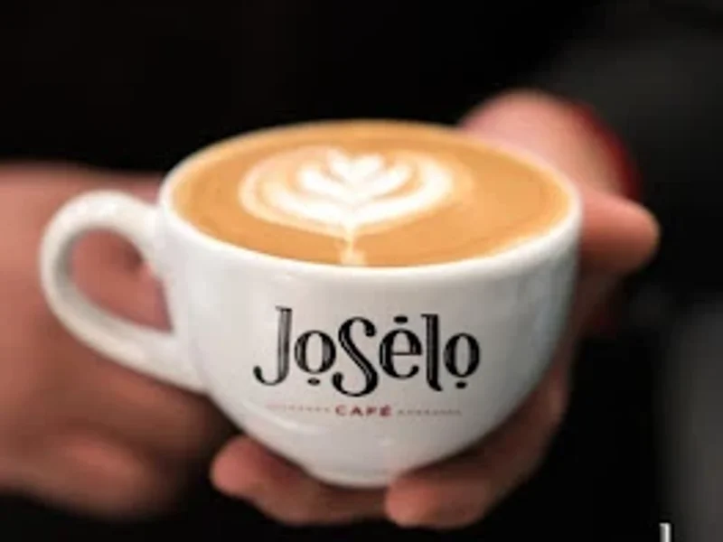 JoSelo Café