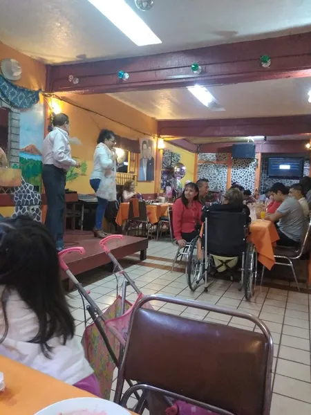 Restaurante Los Compadres Oficial