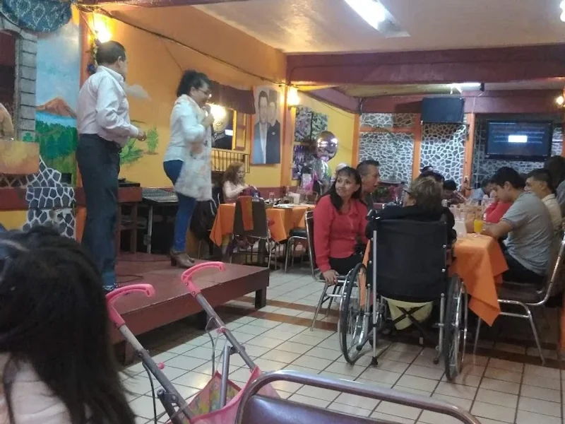 Restaurante Los Compadres Oficial