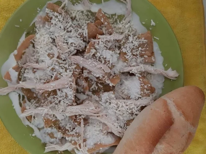 Caldos De Gallina Y Comida Corrida