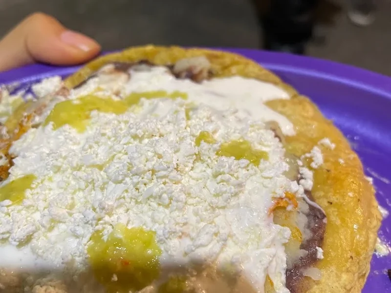 Angie - Quesadillas y Sopes