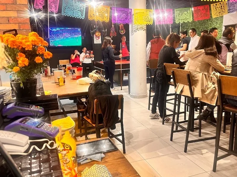 THE BBQ WINGS REFORMA