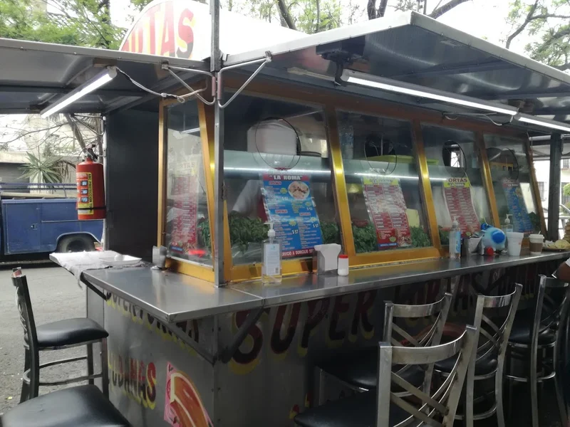 Sincronizadas Y Tortas Roma