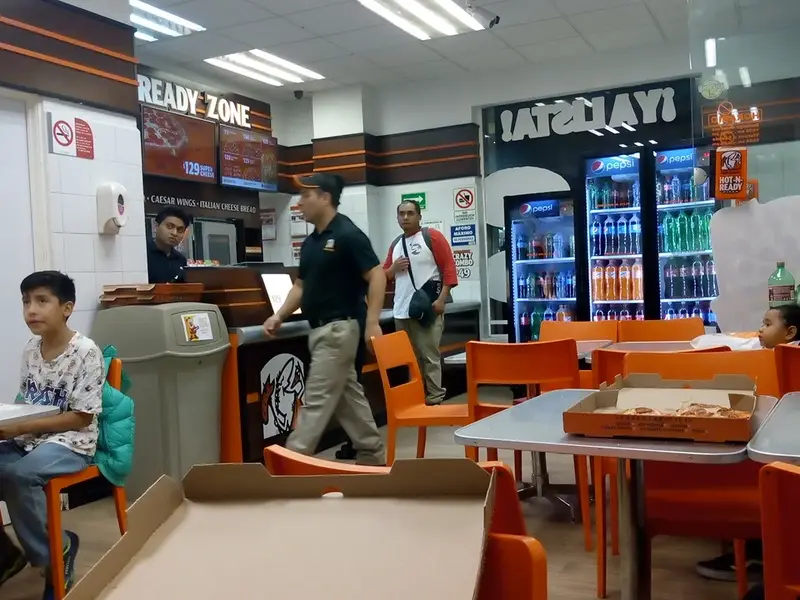 Little Caesars Pizza "San Cosme"