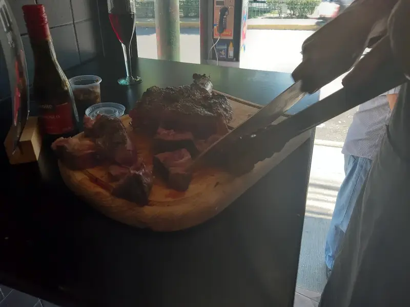 "El Arroyito II" Restaurante, Bar, Parrilla, Cortes, Carnitas y Barbacoa.