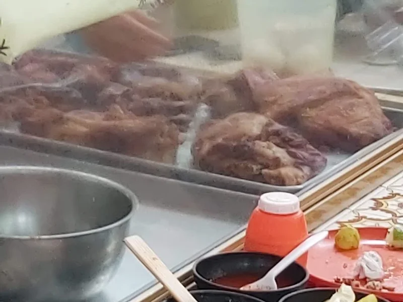 Las Flores Barbacoa y Carnitas