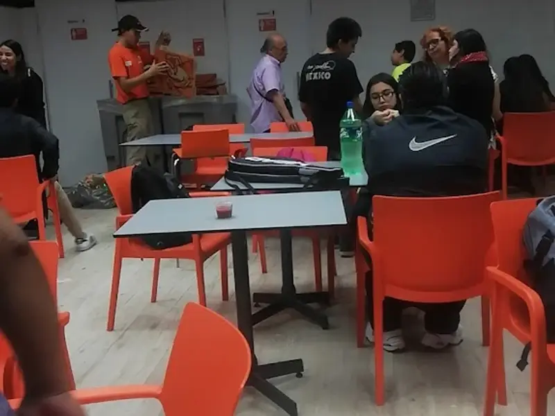 Little Caesars Pizza "Metro Sevilla"