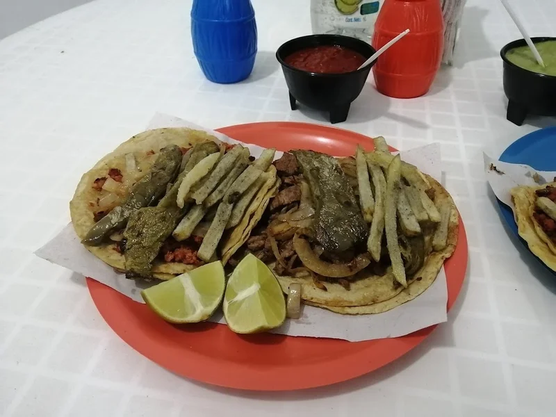 Taquería Los tres