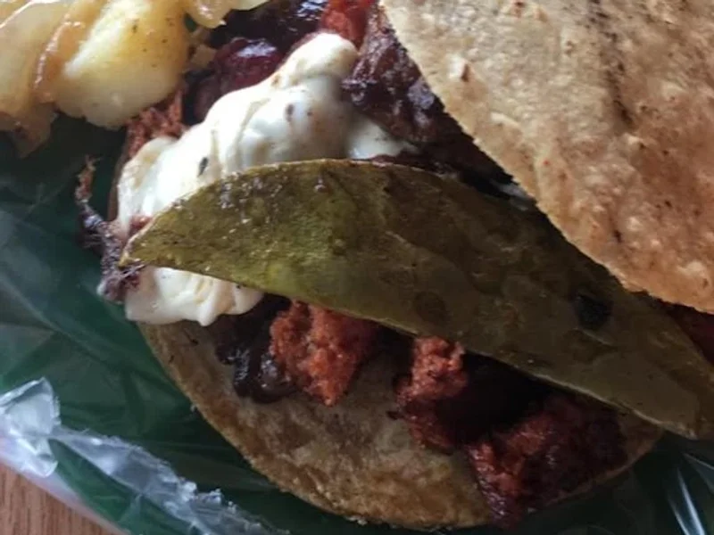 Tacos los abuelos “LOS MÁS CARBONES”