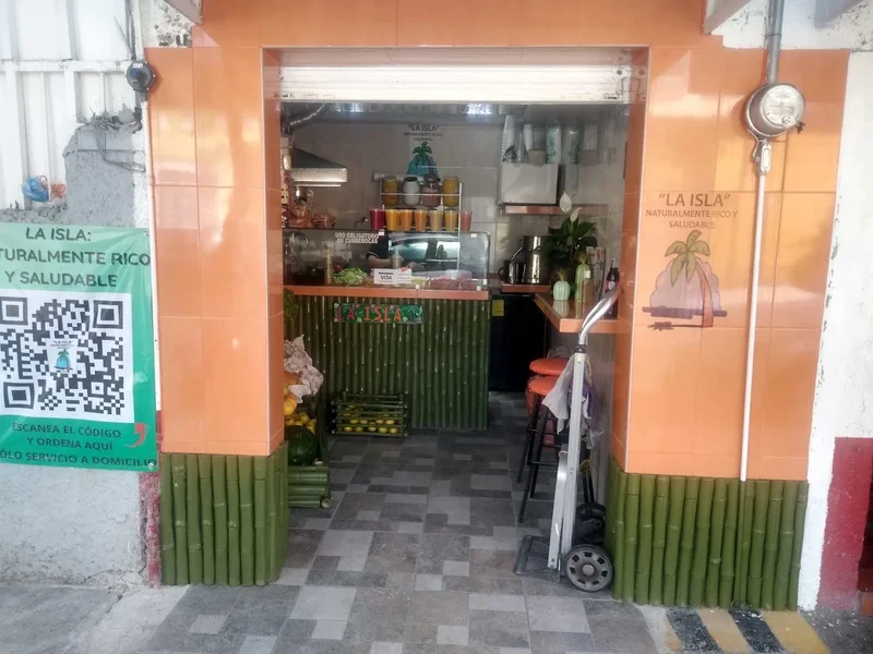 La Isla: Desayunos, Ensaladas, Sandwiches, Jugos, Licuados y más